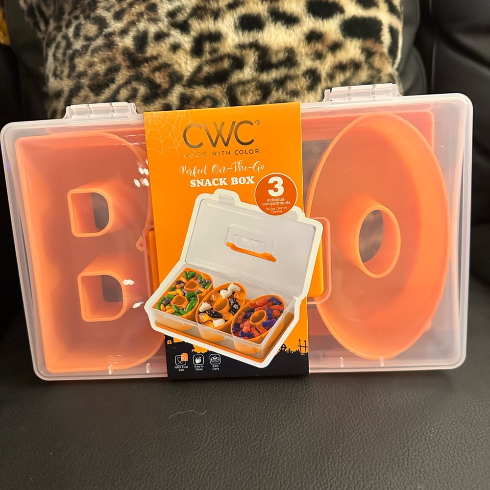 CWC Orange “BOO” Halloween Snack Box